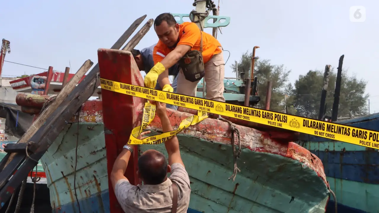 Kapal Terbakar