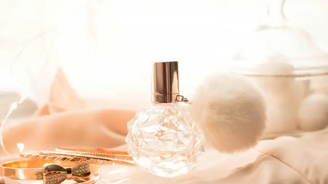 Wajib Punya, Intip Alasan Parfum Aroma Teh dan Kayu Putih Jadi Tren Parfum Paling Hits 2026