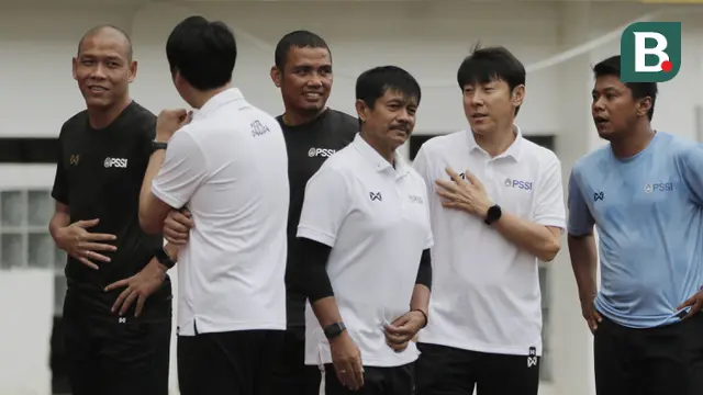 Manajer pelatih Timnas Indonesia, Shin Tae-yong dan Indra Sjafri
