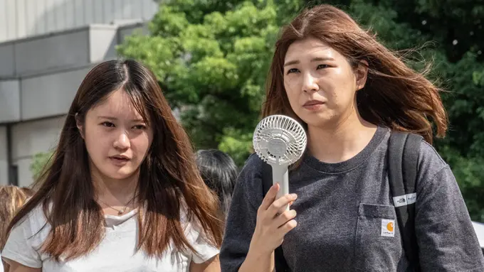 Suhu Panas Landa Sebagian Besar Wilayah Jepang