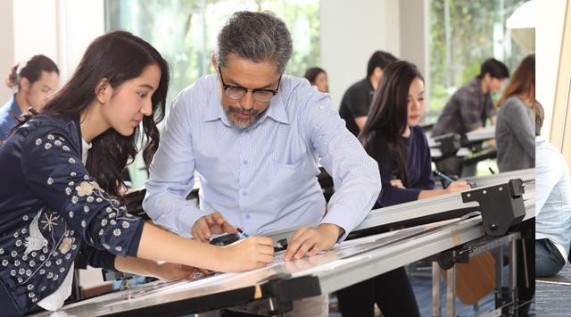 7. Les Privat atau Trainer