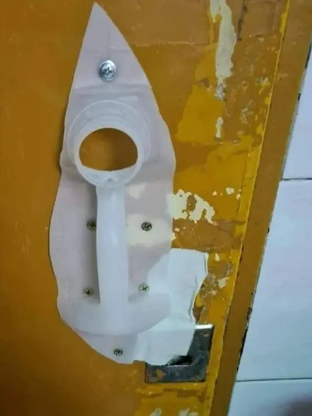 7 Potret Gagang Pintu dengan Bentuk Nyeleneh Ini Bikin Unik