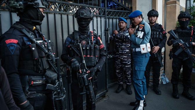    Teror Bayangi Sekolah Internasional Sebelum Ledakan SMAN 72: Polisi Ungkap Fakta Mengejutkan!