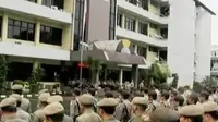 Pengamanan Pilkada DKI hingga Kabar Putri Jokowi Akan Menikah