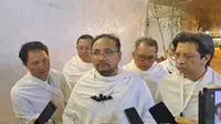 Menag Yaqut Cholil Qoumas memberikan keterangan pers terkait pelayanan jemaah haji di Arafah. (FOTO: MCH PPIH ARAB SAUDI 2023)