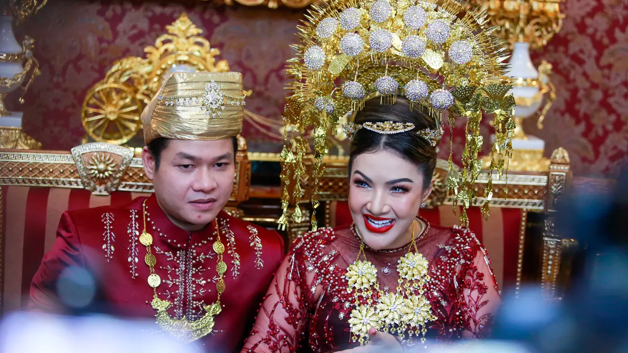 Barbie Kumalasari dan Bagus Saputro