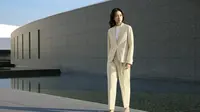 8 Model Celana Wanita Kantoran yang Stylish dan Nyaman