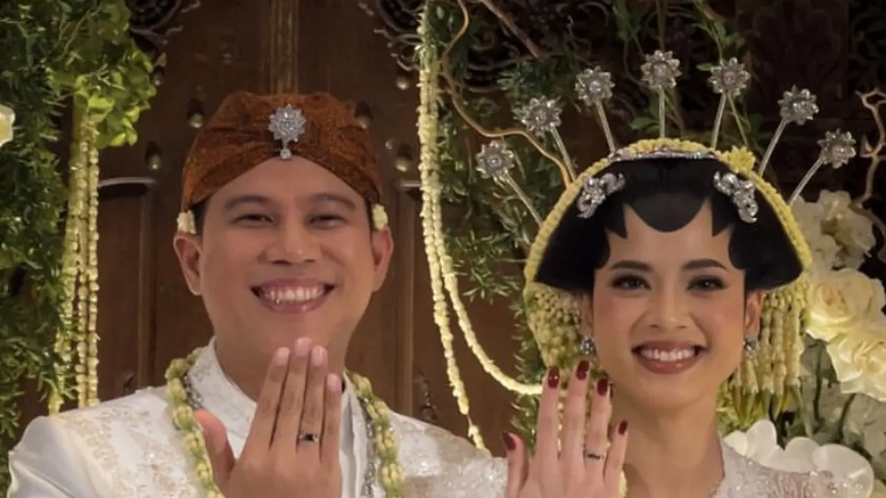 Pesona Istri Nino RAN, Dhabitannisa Auni saat Akad Nikah. Dok. Bridestory