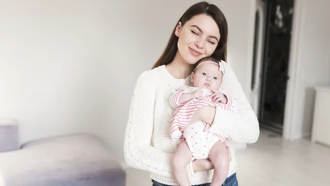 6 Pertanda Bahwa Kamu Benar-Benar Sudah Siap Menjadi Seorang Ibu - Cover