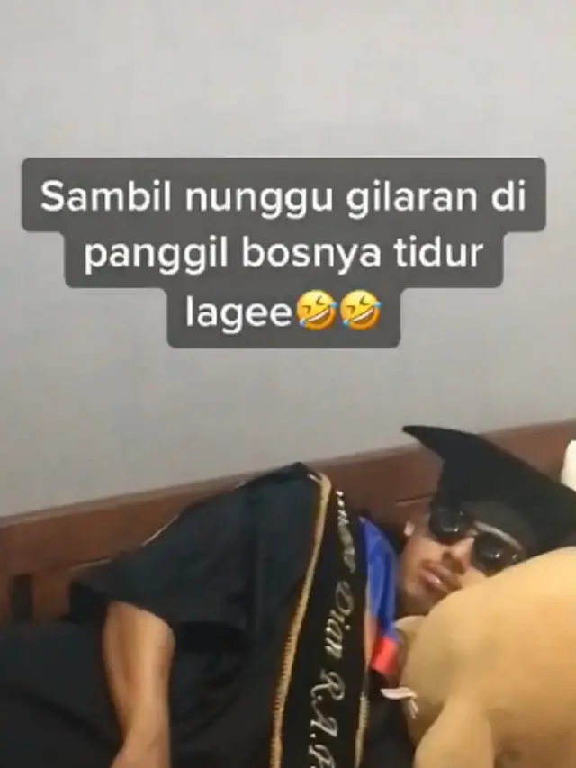 wisuda online