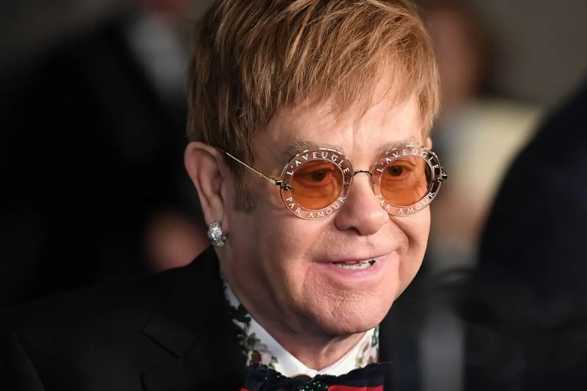 [Bintang] Elton John