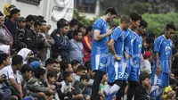 Bobotoh Pun Kecewa Gagal Lihat Aksi Essien di Latihan Persib