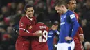 Virgil van Dijk. Bek tengah Liverpool ini mencetak satu gol di laga debut Derby Liverpool melawan tamunya Everton di putaran ketiga Piala FA musim 2017/2018 yang berkesudahan 2-1, 5 Januari 2018. Gol tersebut merupakan satu-satunya yang dicetak pada musim tersebut. (AFP/Paul Ellis)