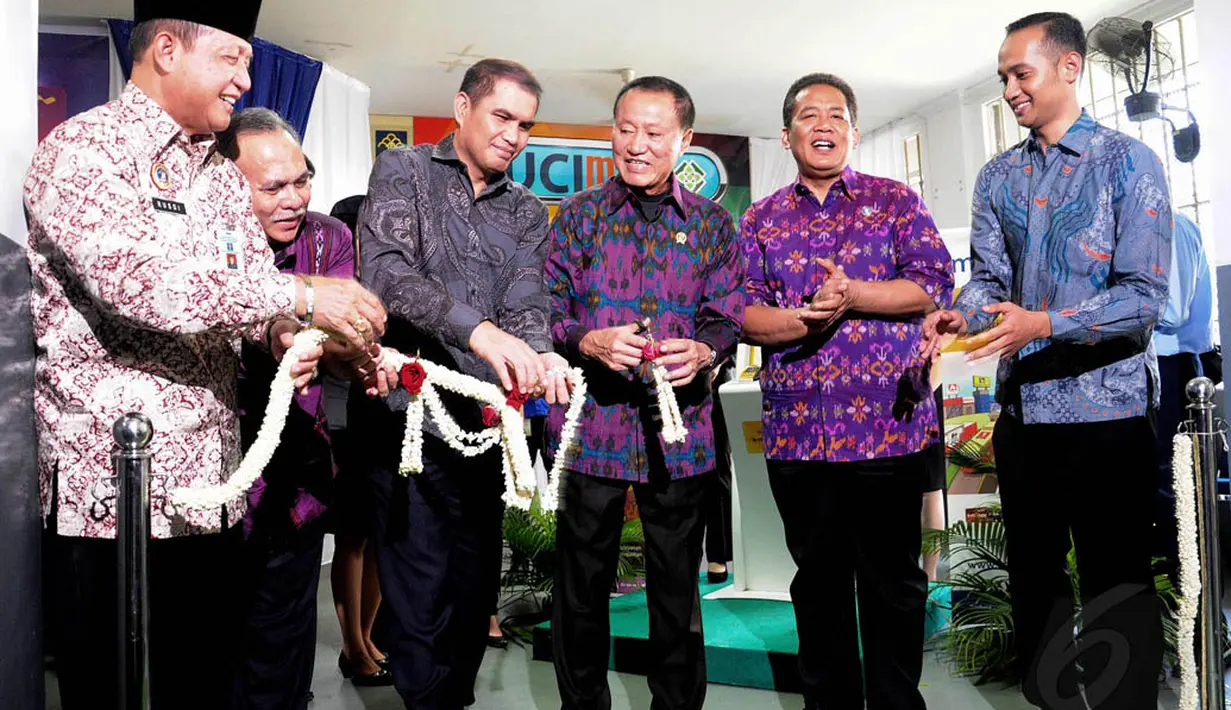 Selain Menteri Hukum dan HAM, Amir Syamsuddin, acara ini juga dihadiri Kepala BNN, Komisaris Jenderal Nanang, pejabat eselon I dan II dari Kemkumham, serta kepala rutan di wilayah DKI Jakarta, Jumat (20/6/14). (Liputan6.com/Faizal Fanani)