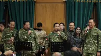 Prabowo, Jokowi, dan SBY Nyanyi Bareng dengan Seragam Loreng di Akmil Magelang