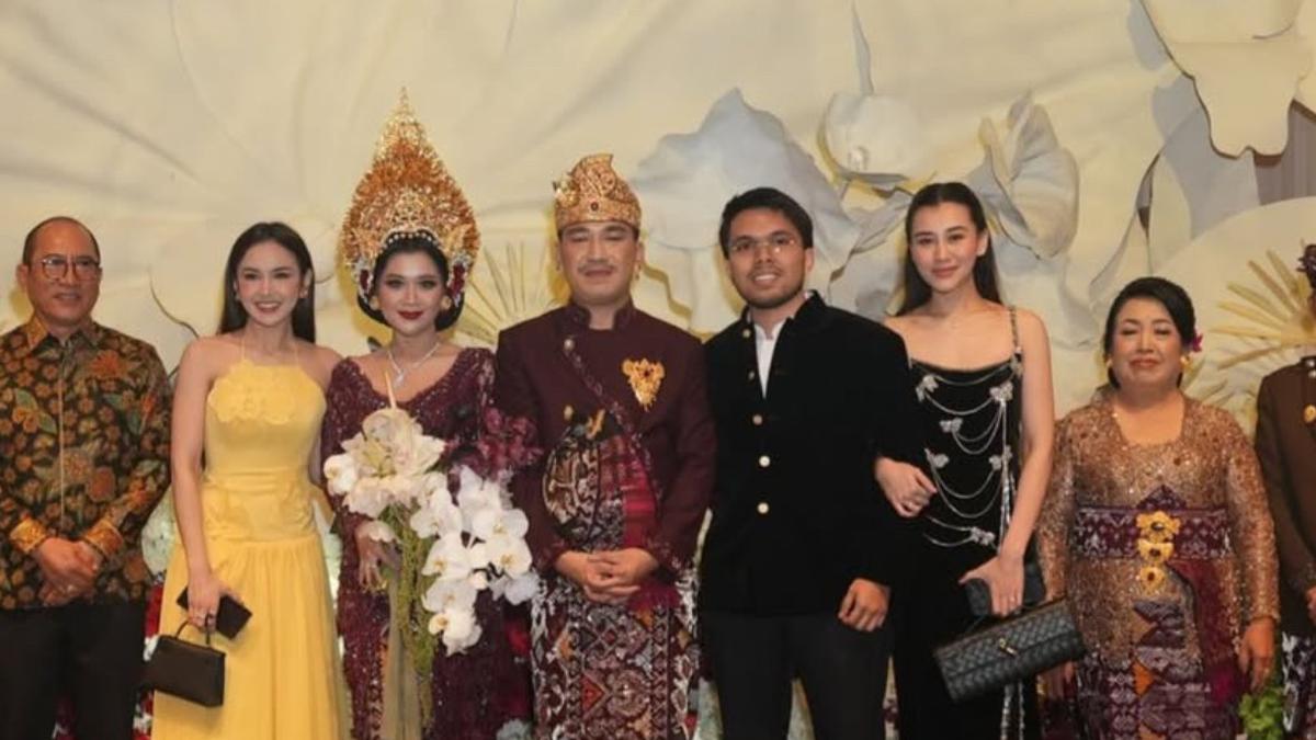 Tampilan Sederet Artis Hadir Dipernikahan Mewah Putri Pemilik Krisna Bali dari Aaliyah Massaid, Mahalini, hingga Nagita Slavina