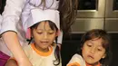 Setelah masakannya matang, lantas dihidangkan untuk para anak-anak PAUD. 20 anak-anak dari Mekarsari Jakarta Timur hadir dalam acara tersebut. (Adrian Putra/Bintang.com)