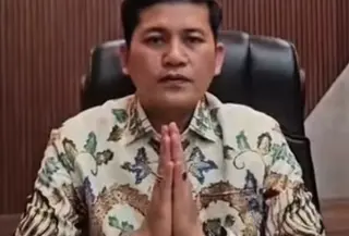 Potongan video Bupati Aceh Selatan Mirwan Ms saat menyampaikan permintaan maaf. (Liputan6.com/ Dok Ist)