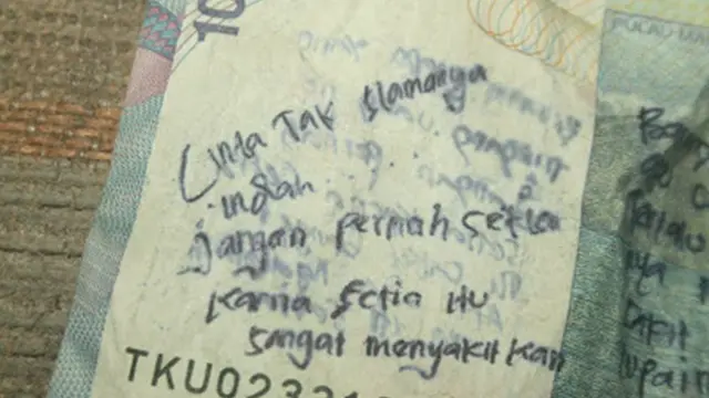 Potret Pesan Unik di Uang Kertas, Bikin Ketawa Ngakak. (Sumber: Instagram/@duhrece.id)