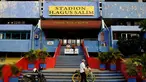 Stadion H Agus Salim Padang menjadi tempat berlangsungnya laga Surya Citra Media (SCM) Cup 2015 grup A. Foto diambil pada Jumat (16/1/2015). (Liputan6.com/Johan Tallo) 
