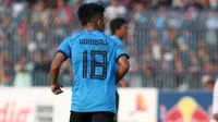 Hambali Tolib, gelandang Persela. (Bola.com/Aditya Wany)