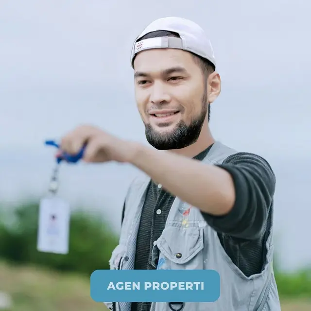 8 Editan Foto Teuku Wisnu jadi Kim Seon Ho di Hometown Cha-Cha-Cha, Kocak Banget