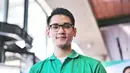 Penyanyi muda dan berbakat asal Indonesia, Afgansyahreza pastinya memiliki segudang aktivitas yang begitu melelahkan untuk dirinya. Ia pun tetap menjalani olahraga di tengah kesibukan karierny. (Adrian Putra/Bintang.com)