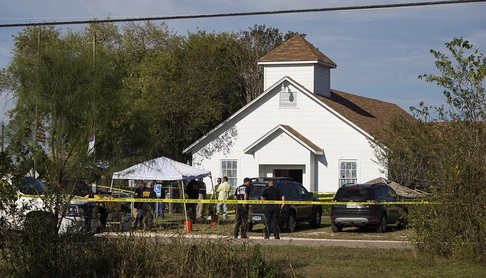 Penembakan Massal Meletus di Gereja Texas, 25 Orang Tewas (Nick Wagner/Austin American-Statesman via AP)