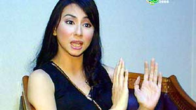 Deswita Merasa Dikhianati Taufik - ShowBiz Liputan6.com