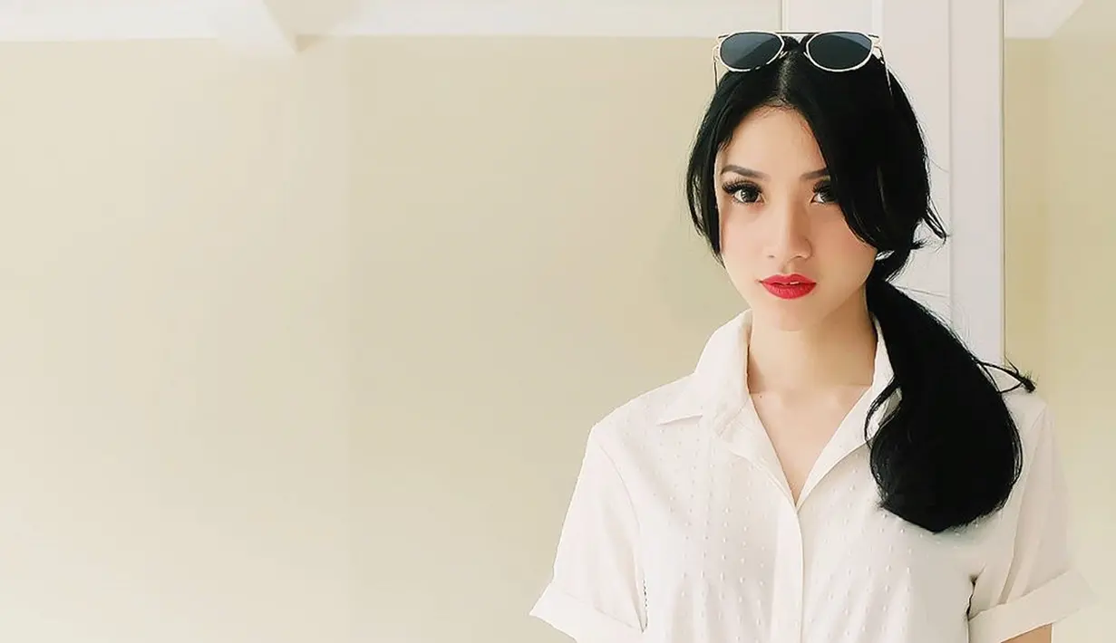 Mengawali karier di dunia hiburan melalui modeling, Rachel Octavia mengikuti ajang Miss Indonesia yang mewakili provinsi Kalimantan Tengah pada tahun 2010. Dari ajang kecantikan ini Rachel pun mendapat anugerag sebagai "Miss Favorite". (Liputan6.com/IG/@racheloctavia19)