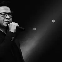 Penyanyi Delon merasakan sedikit sepi job saat Ramadan tiba. Hal itu juga dirasakan pada Ramadan tahun ini. Penyanyi jebolan ajang pencarian bakat itu mengaku sepi job saat bulan ramadan. (Instagram/delonthamrin)