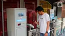 Toilet tampak transparan apabila dilihat dari luar. (Liputan6.com/Angga Yuniar)