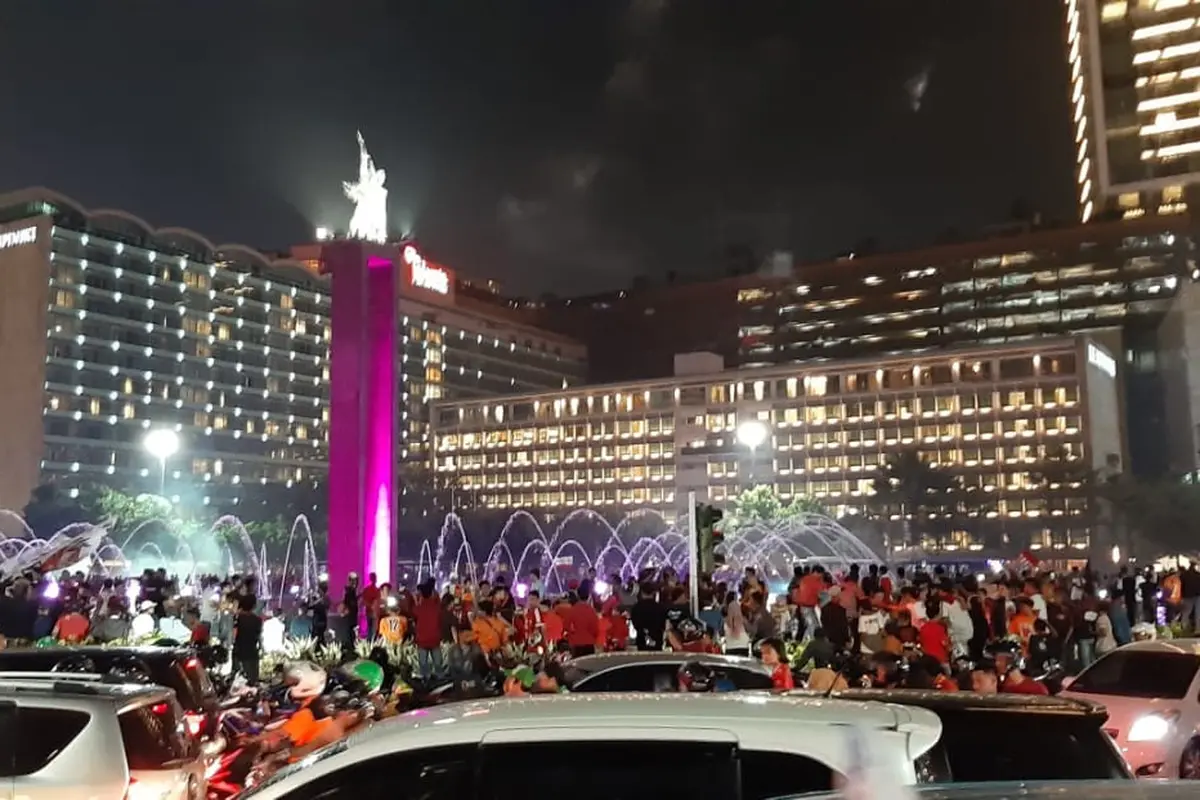 The Jakmania merayakan Persija juara Liga 1. (Merdeka.com)