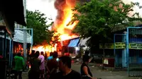 Si Jago Merah Mengamuk di Pasar Baru Porong Sidoarjo