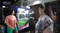 Momen Nagita Slavina cicipi nasi bakar Melati Eks JKT48. (Sumber: YouTube/Rans Entertainment)