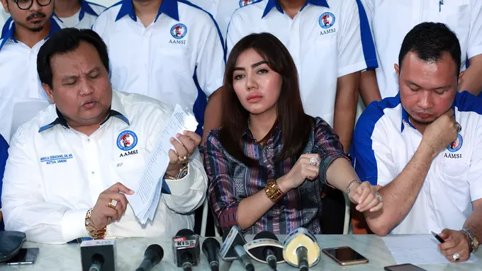 Bella Shofie dan Minola Sebayang