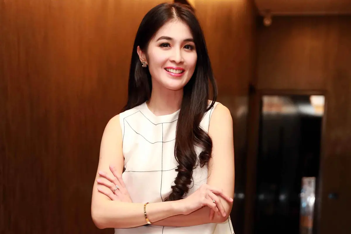Sandra Dewi