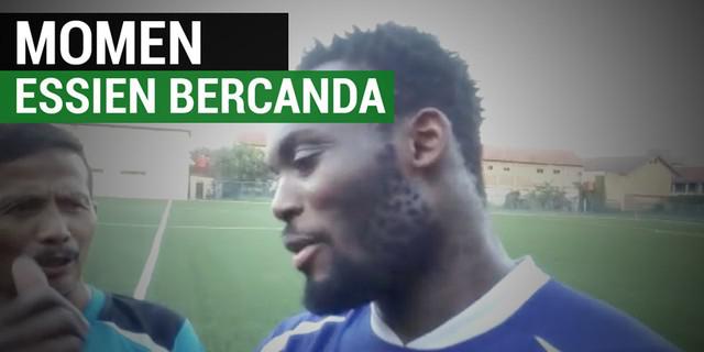 VIDEO: Michael Essien Bercanda Soal Pelatih Persib, Djadjang Nurdjaman