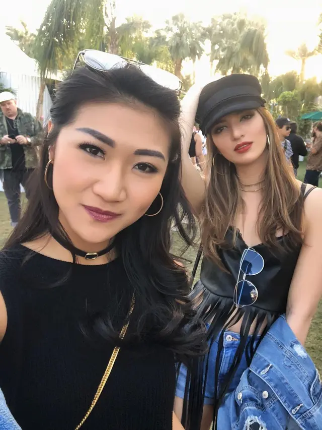 Nia Ramadhani dan Theresa Wienathan. (Foto: Instagram @theresawienathan)