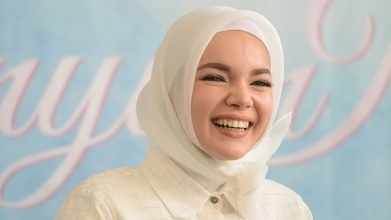 Dewi Sandra