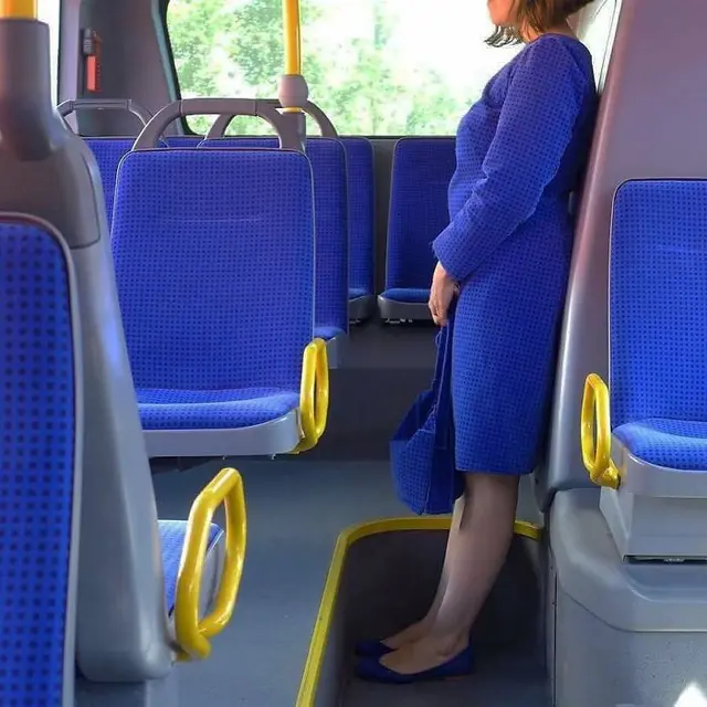 kejadian absurd di bus