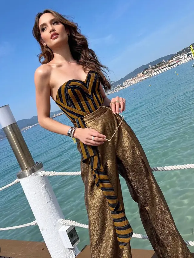 Gaya Cinta Laura Memadukan Busana Tradisional dengan Fashion Modern