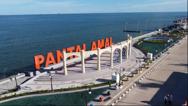 Pantai Amal