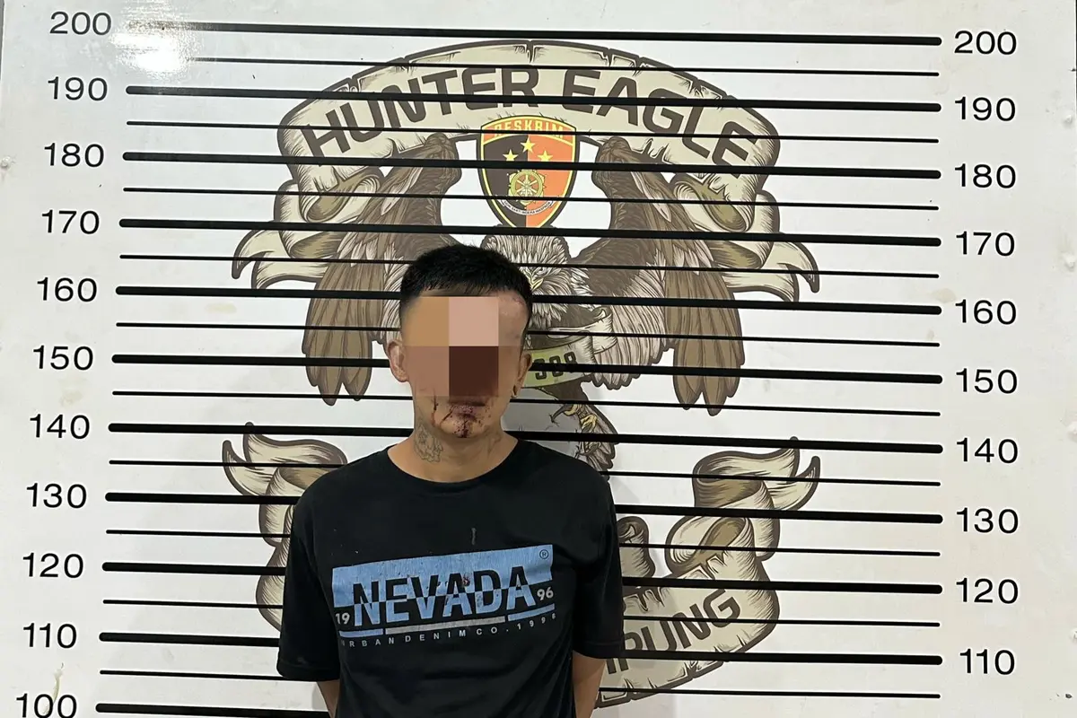 Pelaku begal berinisial MDF diamankan Polresta Bandar Lampung dari amukan massa. Foto (Istimewa)
