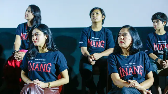 6 Potret Naysilla Mirdad di Konferensi Pers Film Inang, Pertama Kali Main di Layar Lebar