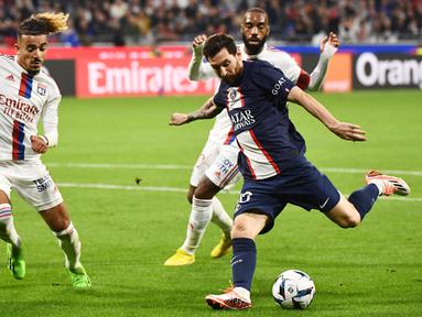 Lionel Messi sukses menjadi pahlawan kemenangan Paris Saint-Germain (PSG) dalam lanjutan Liga Prancis 2022/2023. (AFP/Jeff Pachoud)