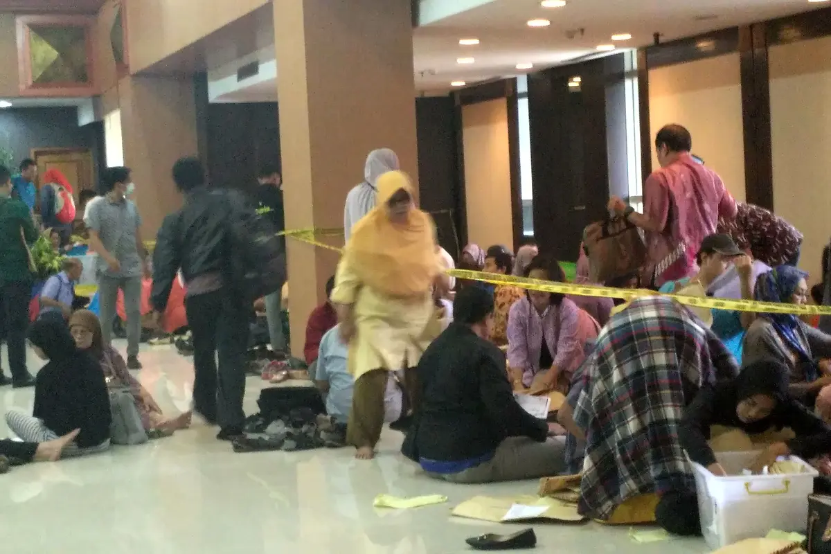 20170829-first travel-jakarta-paspor