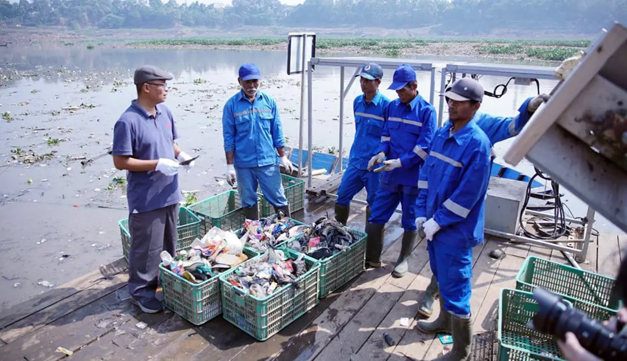 "Tujuan kami adalah bagaimana membangun kolaborasi ke seluruh pihak untuk melestarikan lingkungan dan juga memberdayakan masyarakat sekitar Sungai Citarum," ujar Indra. (Dok. BRI)