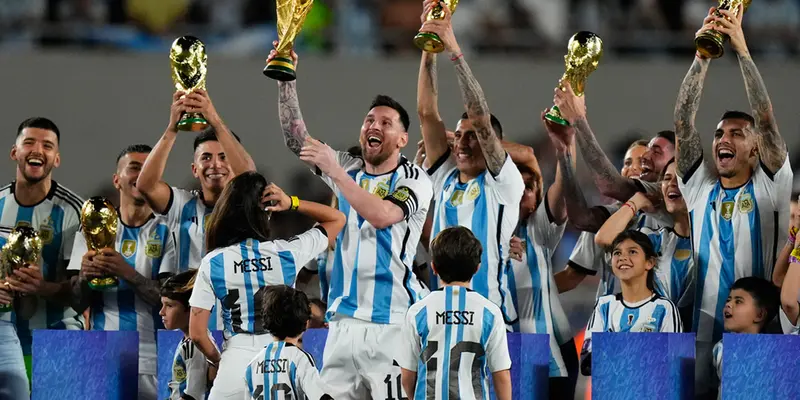 Lionel Messi Bersama Keluarga Rayakan Kemenangan Argentina atas Panama di Laga Persahabatan