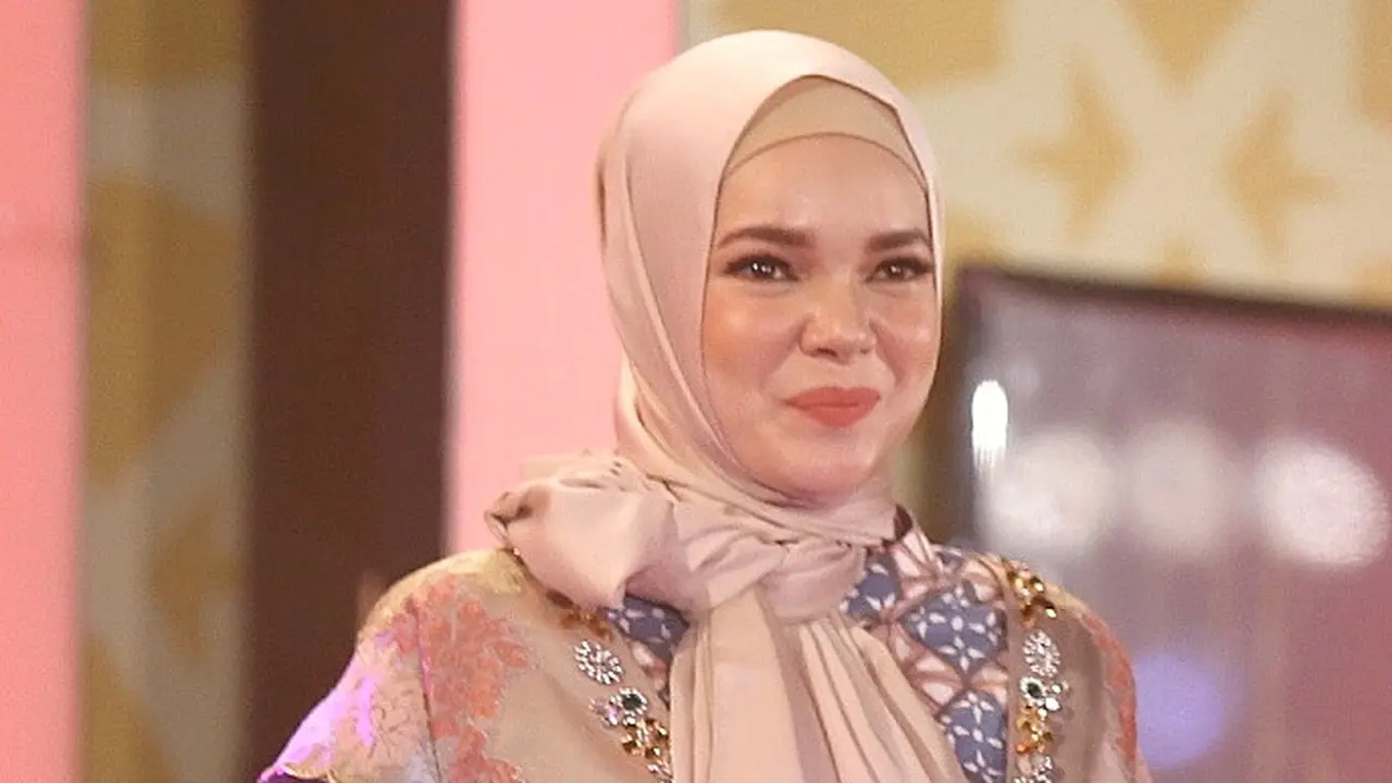 [Bintang] Dewi Sandra